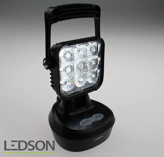 LEDSON - FARO DA LAVORO PORTATILE CON FUNZIONE FLASH 18 W (ricaricabile)