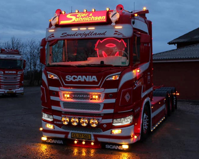 XENO BIANCO  - LUCE DI POSIZIONE SUPPLEMENTARE - FANALE ANTERIORE A LED SCANIA 2016+